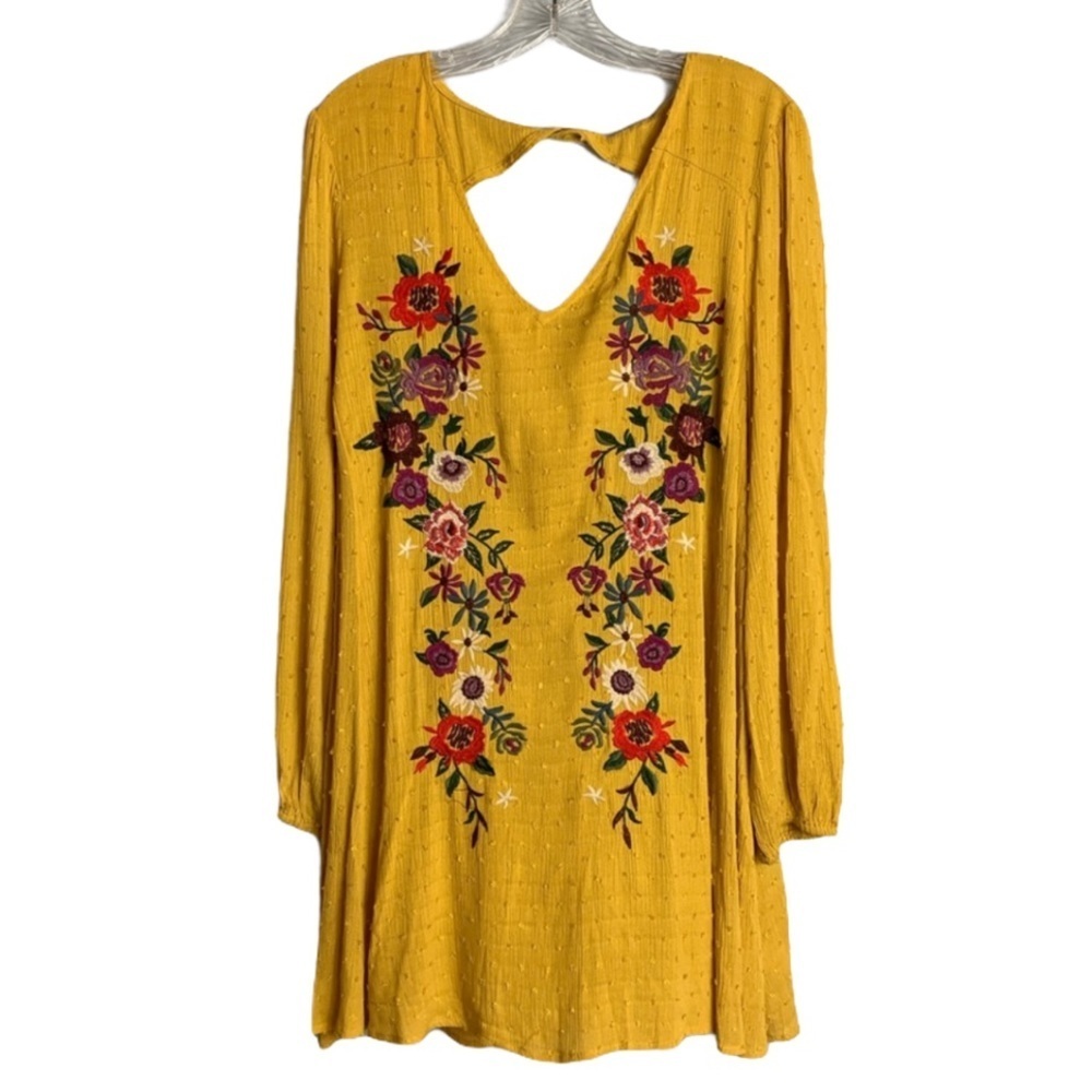 UMGEE Spicy Mustard Floral Embroidered Tunic M NWT